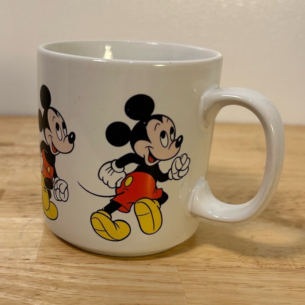 Disney’s Mickey Mouse In Motion Coffee Mug Vintage